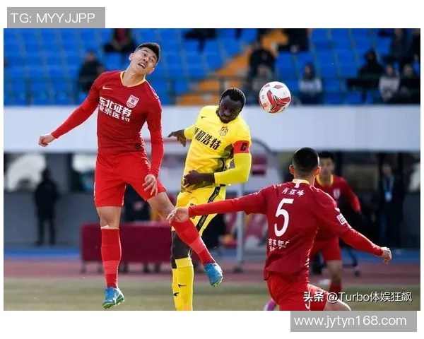 足球明星因伤病被俱乐部辞退引发球迷热议与未来去向猜测